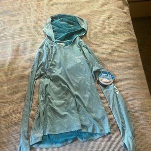 Columbia Omni-Wick UPF 50 hooded sun shirt